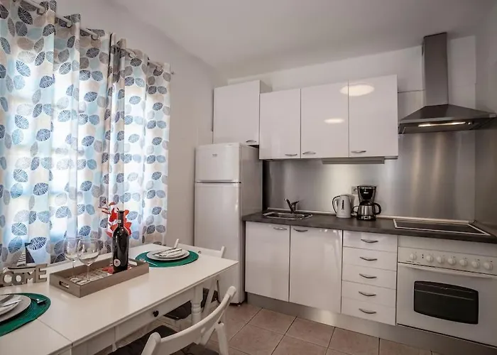 San Fermin 232 - By Az Διαμέρισμα